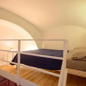 https://central-guest-house.hotels-amalfi.com